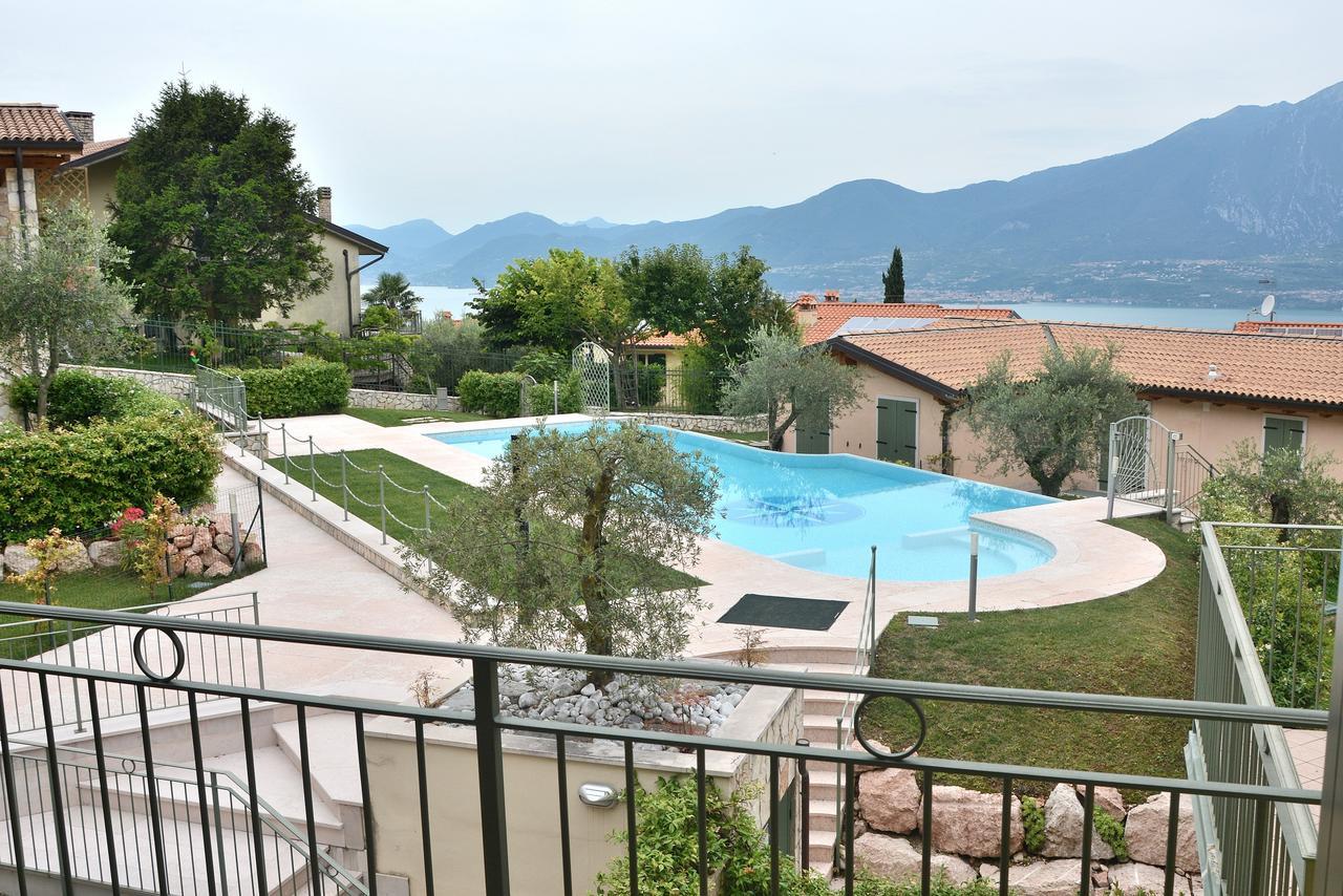 Residenza Alle Torri With Pool Apartment Torri Del Benaco Exterior photo