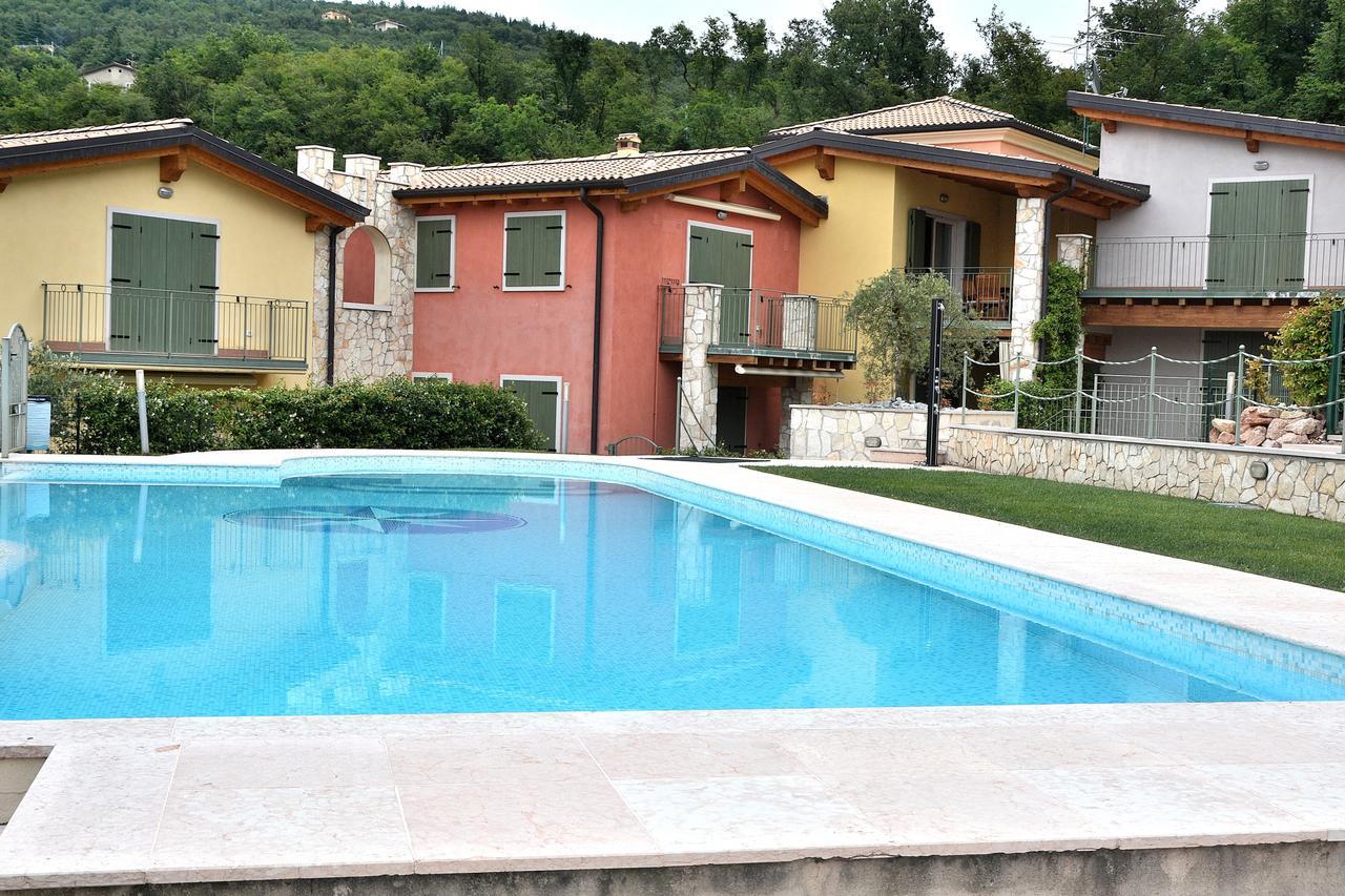 Residenza Alle Torri With Pool Apartment Torri Del Benaco Exterior photo